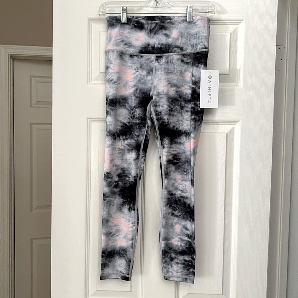Gorgeous Athleta Elation Ice Dye 7/8 Tight. Size S. New with Tags.